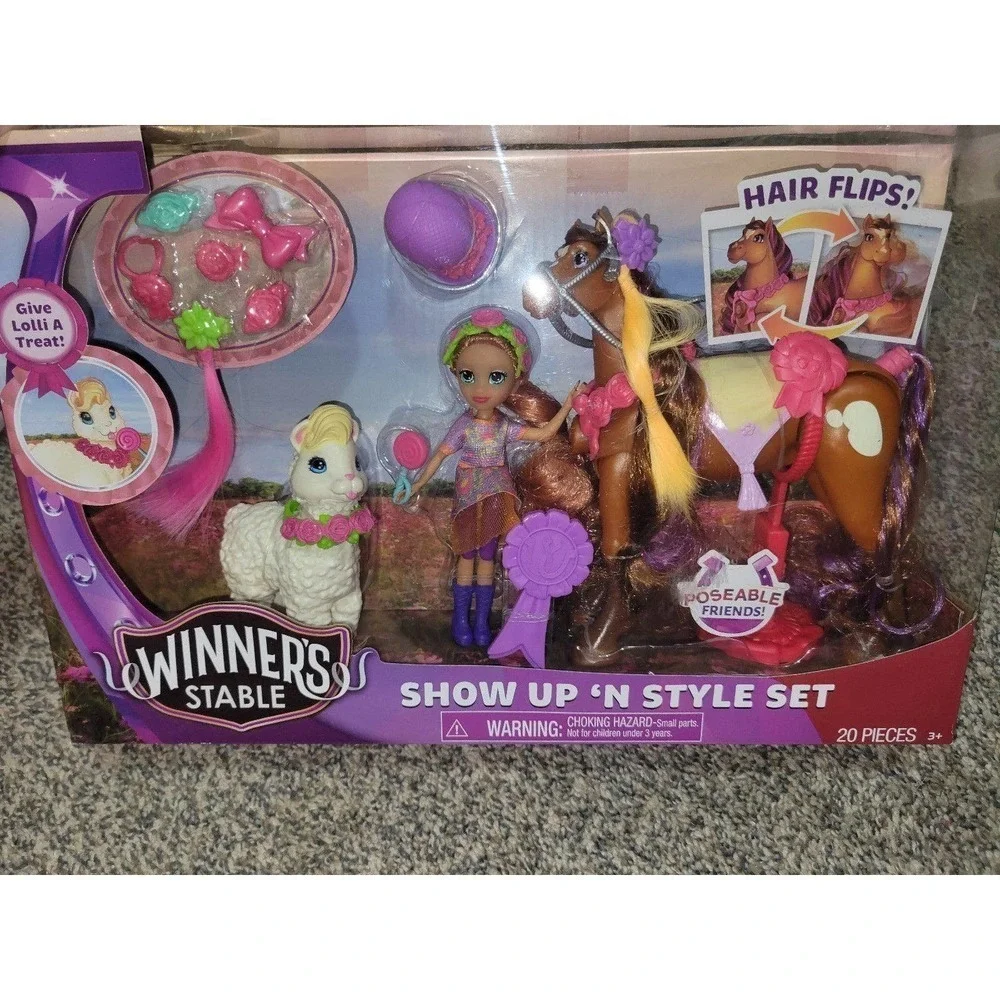 Winners stable show up n style set